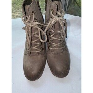 Sorel Joan uptown waterproof wedge lace bootie size 7.5